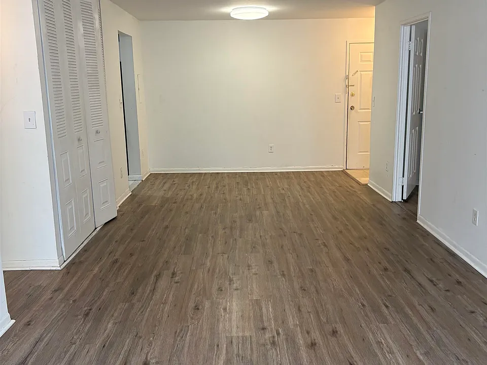 9019 Wall St #4G