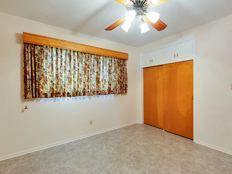 3105 Barnett St — Photo 13