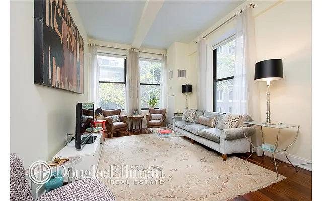 Rented by Douglas Elliman | media 27
