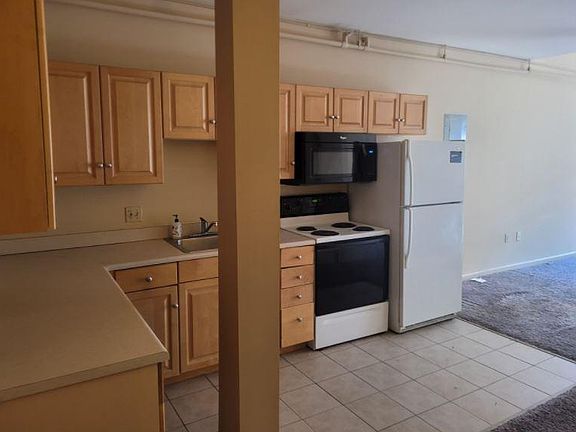 2nd image of 1900 Euclid Ave #9agdyegmu