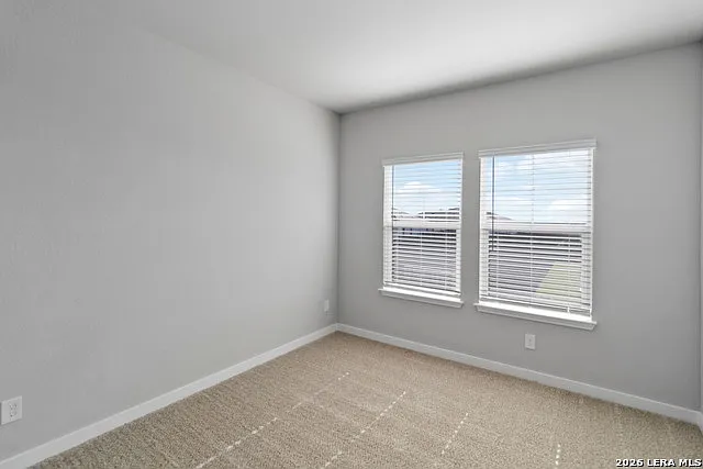 141 Nespral Dr — Photo 24