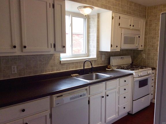 4th image of 640 Bellsworth Ct