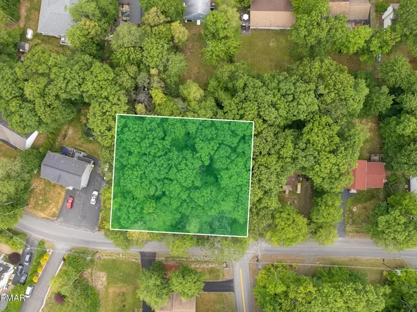 Cambell Way, Tobyhanna, PA 18466