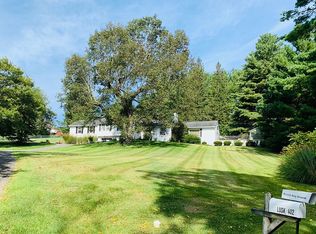 402 Fincastle Hts, Bluefield, VA 24605