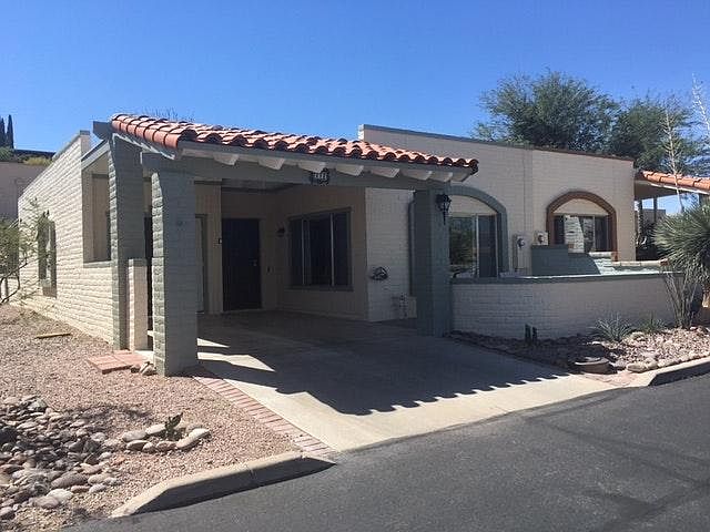 Front View of Cottage