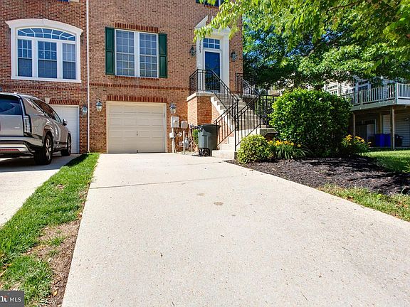 4th image of 10665 Hillingdon Rd
