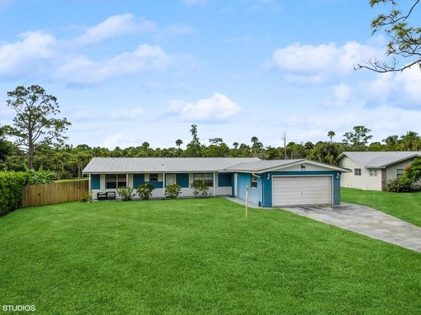 1406 SW Alligator Street, Palm City, FL 34990
