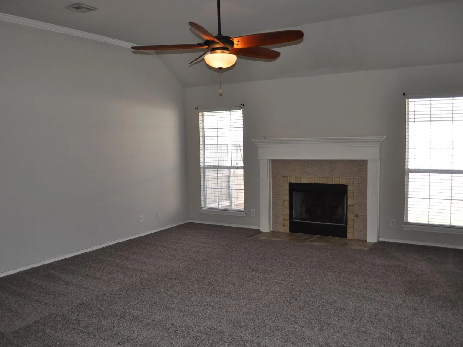 3 bed, 1561 sqft, $1,875 — Photo 4