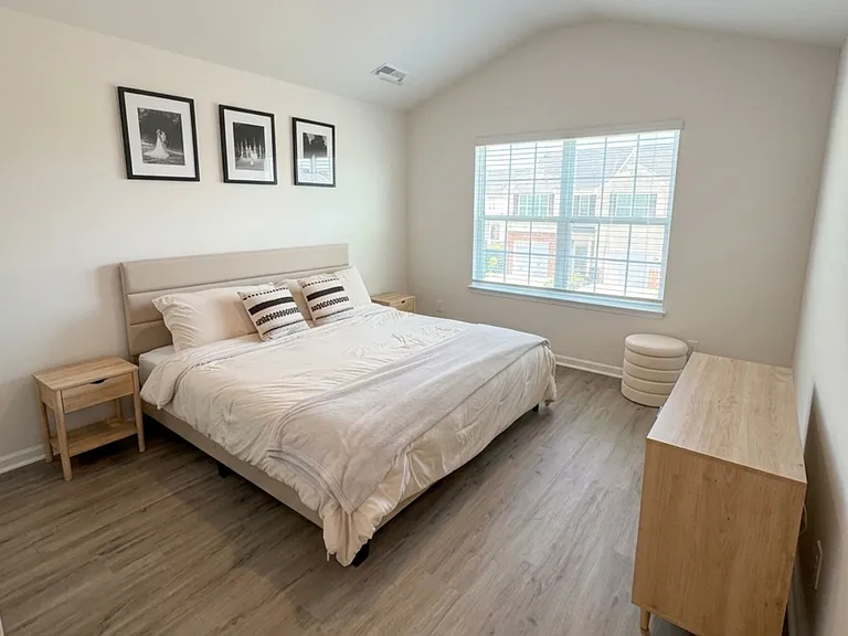 5528 Avery Dr — Photo 14