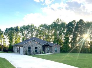 9241 Sage Forest Ln, Pace, FL 32571