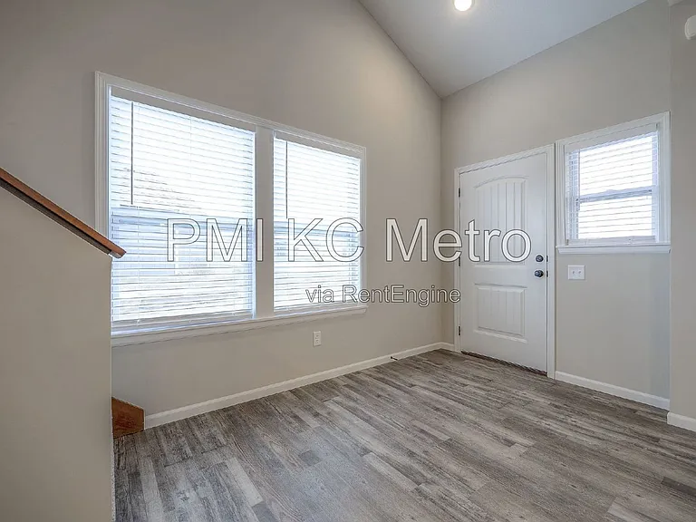2709 Chasehire Dr — Photo 8