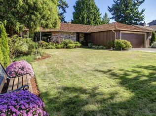 4044 92nd Ave SE, Mercer Island, WA 98040