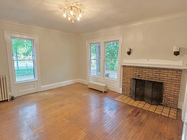 200 Burton St SE #2 — Photo 11