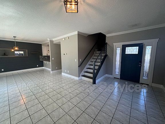 2nd image of 5093 N Laguna Dr