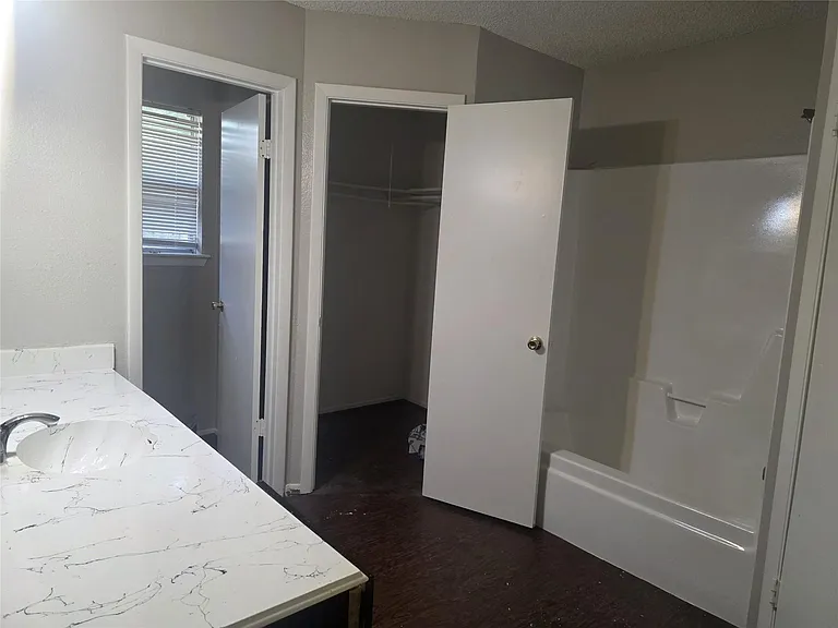 23322 Dew Wood Ln — Photo 16