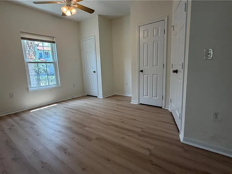 23500 Walden Center Dr #210 — Photo 14