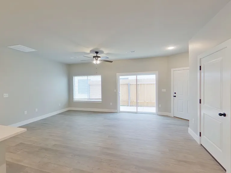 12778 W Wheatland Ct — Photo 6