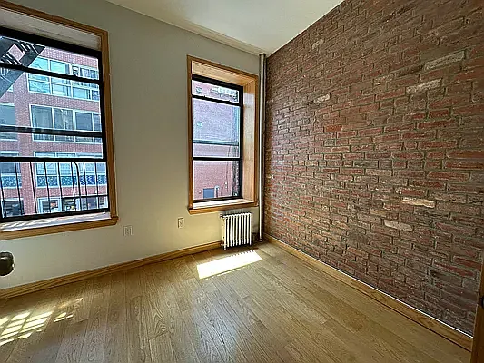 Rented by Camelot Realty Group | media 14