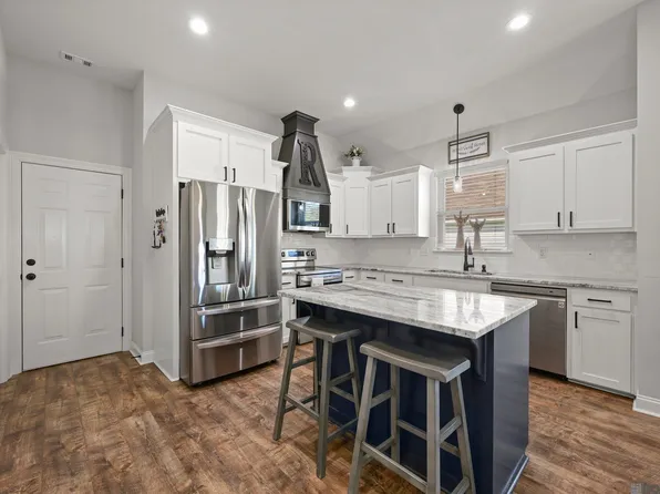 12747 Jaden Dr, Walker, LA 70785