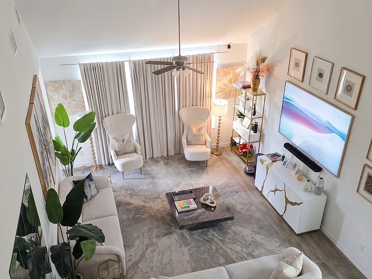 3915 Spencer Ln — Photo 10