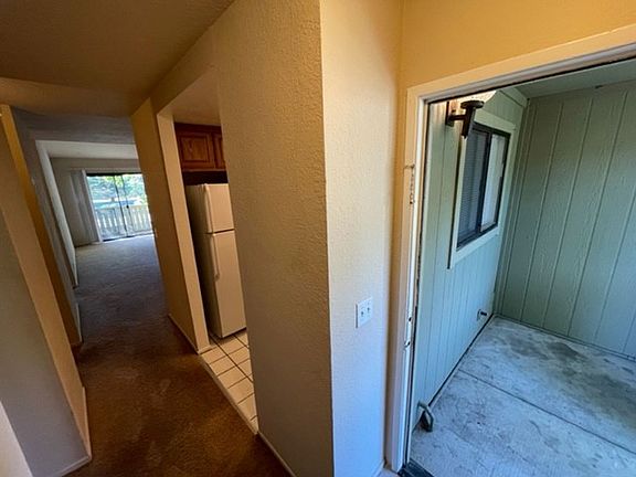 4th image of 720 Sunrise Ave APT 52