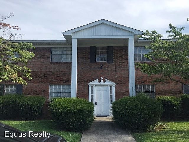 1st image of 5305 Sennridge Dr APT 2