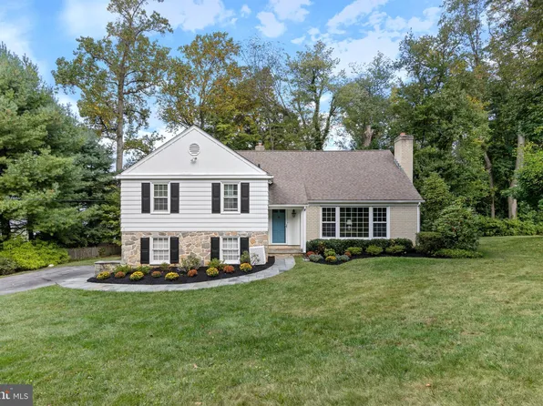 231 Hardwicke Ln, Villanova, PA 19085