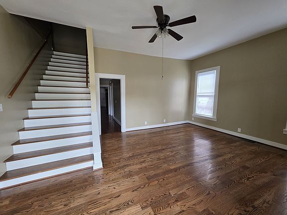 4th image of 1507 Russell St