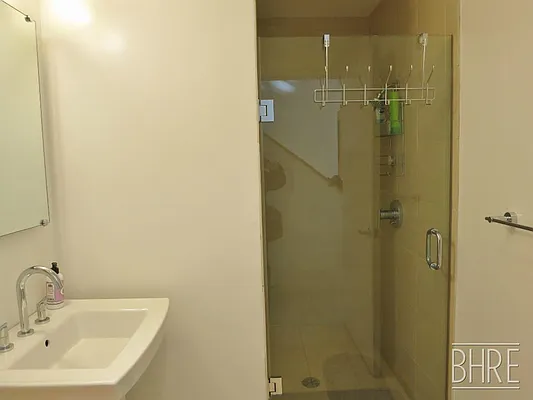 Rented by Brooklyn Heights Real Estate Inc | media 29