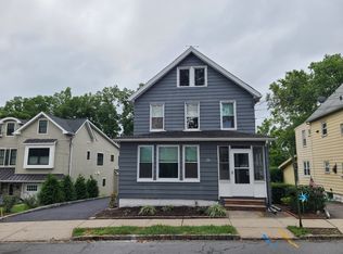 92 Rector St #1, Millburn, NJ 07041