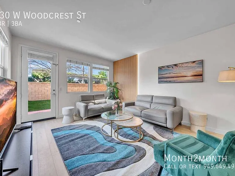 630 W Woodcrest St — Photo 3