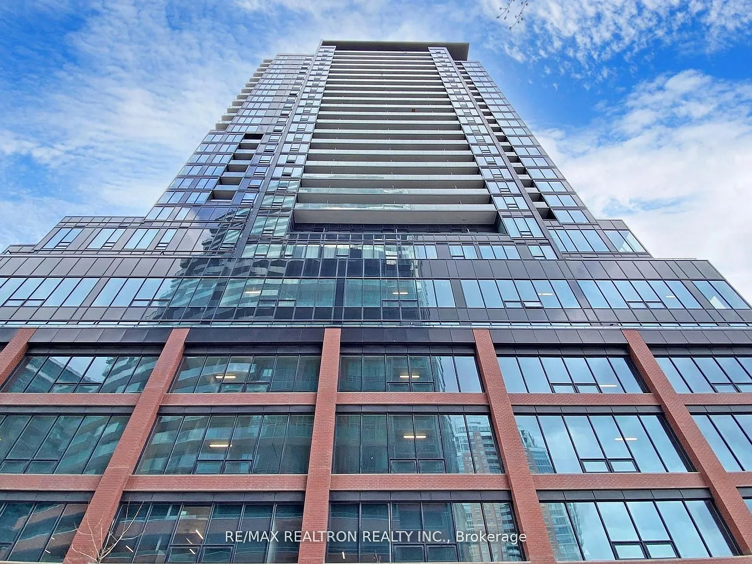 3 bed, $3,950 — Photo 3