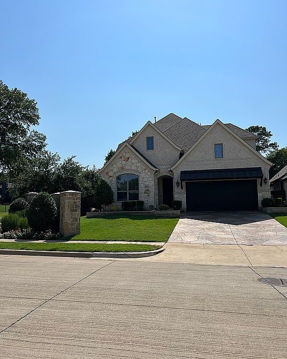 1st image of 4414 Eastwoods Dr