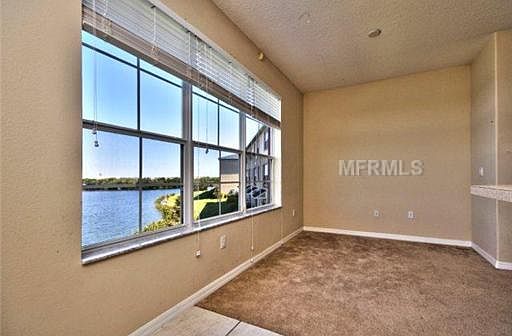 4th image of 2435 Lexington Oak Dr