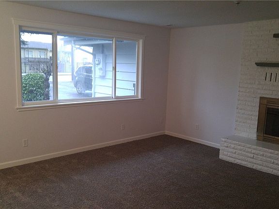 3rd image of 27516 132nd Ave SE