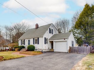 96 West St, Reading, MA 01867