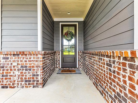 2nd image of 211 Hedgefield Dr