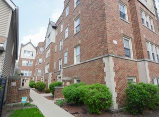 2946 N Albany Ave #E4, Chicago, IL 60618