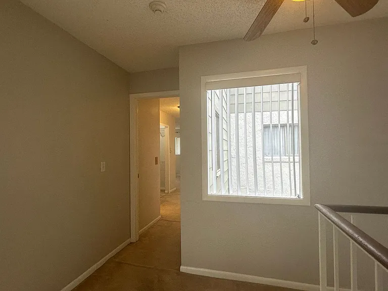 1532 N Carolwood Blvd — Photo 32
