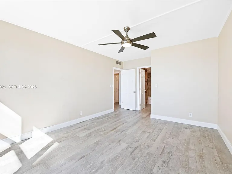 3700 Galt Ocean Dr #910 — Photo 10