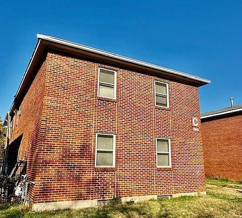 5th image of 2641 Keokuk St