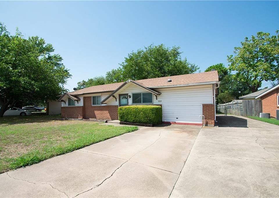 1st image of 3725 Eastridge Dr