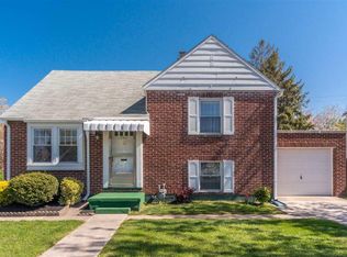 725 Elm Ter, York, PA 17404
