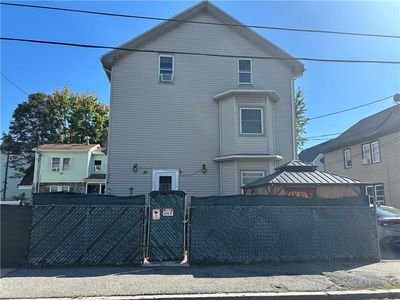 36 Garfield St, Central Falls, RI, 02863