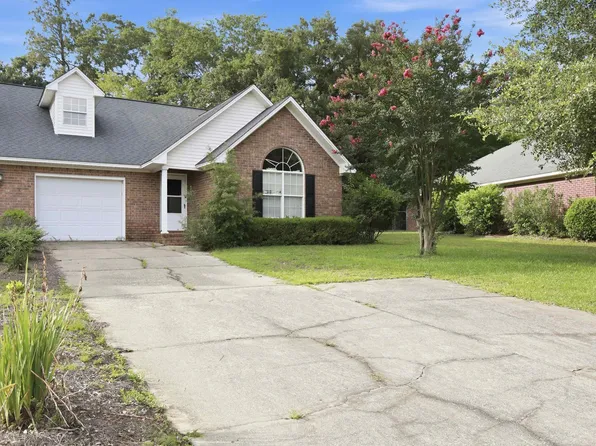 81 Radcliff Dr, Sumter, SC 29150