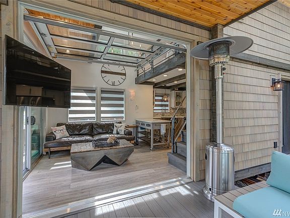 5th image of 990 Lake Whatcom Blvd Unit 19