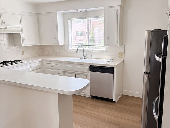 2nd image of 4717 Don Lorenzo Dr APT 14