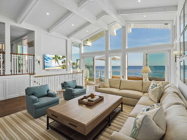 Pure Malibu charm.