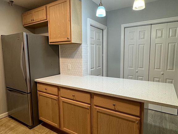 2nd image of 57 N 15th St Floor 1