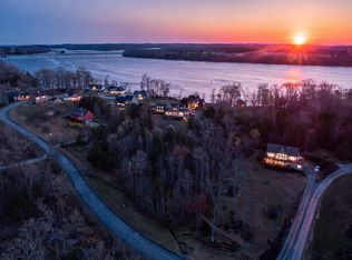 15732 Channel Pointe Dr, Sale Creek, TN 37373